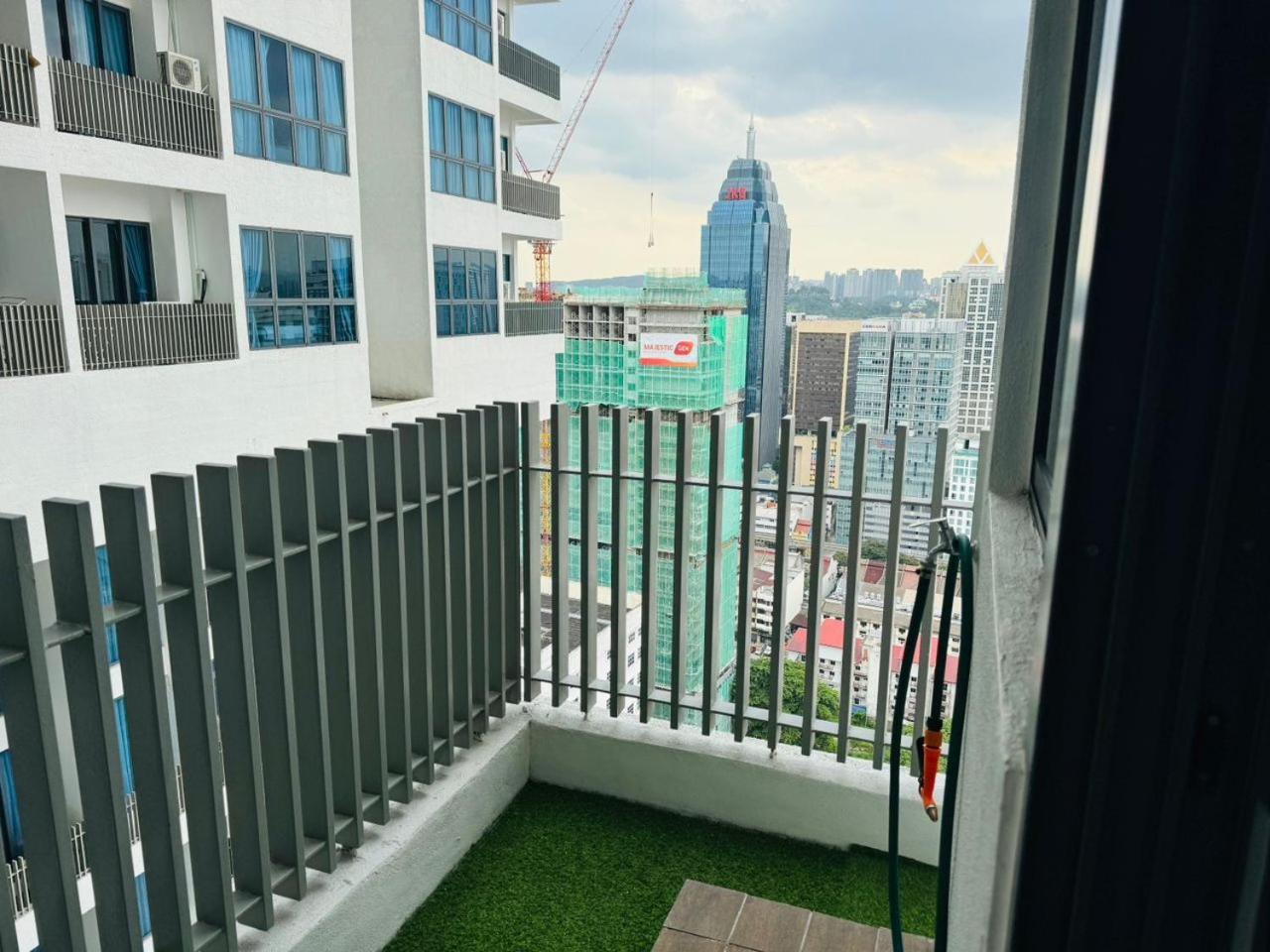 The Luxe Colony Klcc Apartamento Kuala Lumpur Exterior foto