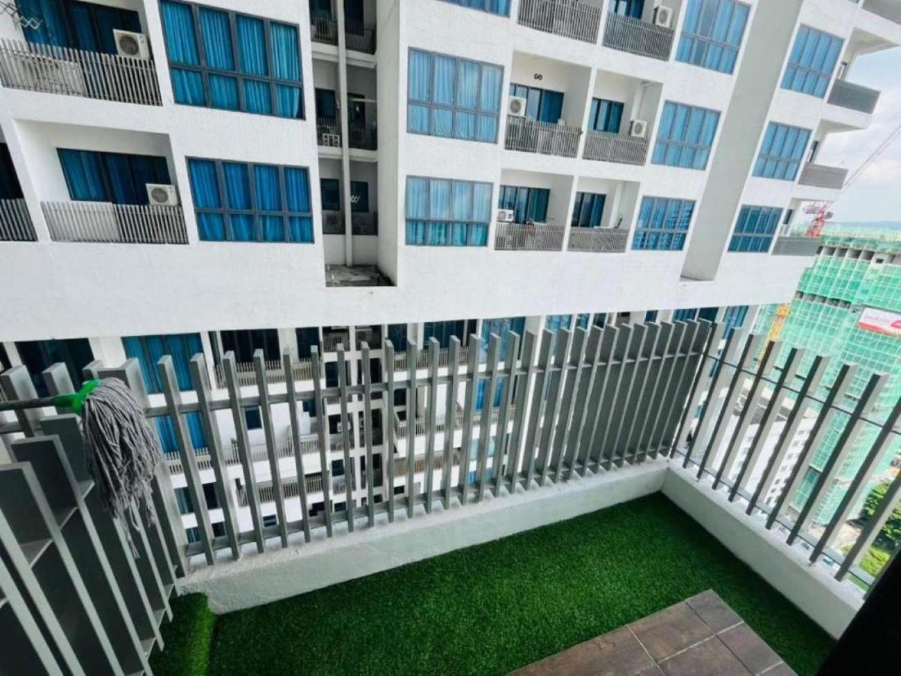 The Luxe Colony Klcc Apartamento Kuala Lumpur Exterior foto